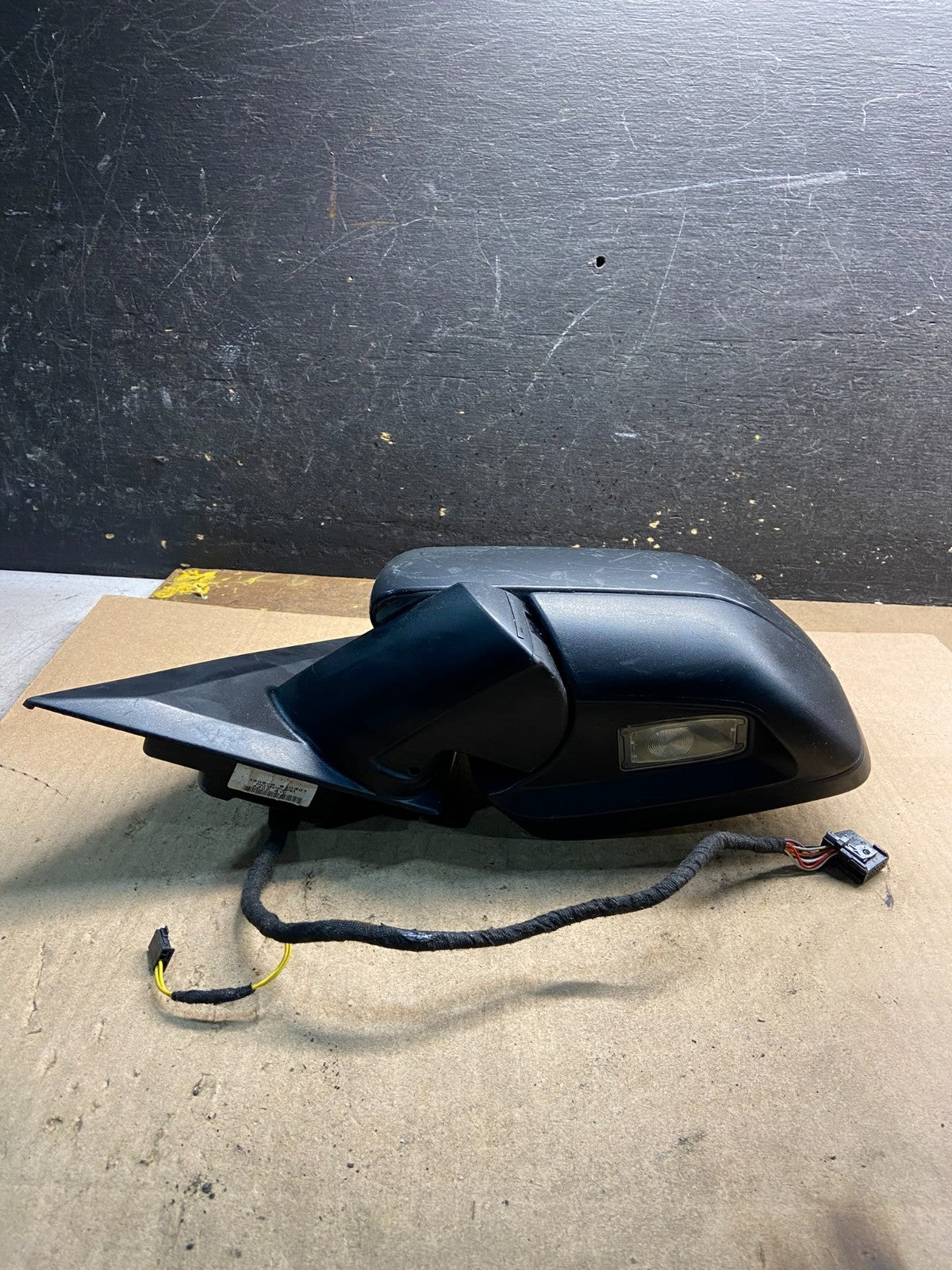 2005 to 2009 Land Rover Range Rover Left Driver View Door Mirror OEM Z5518 MS3
