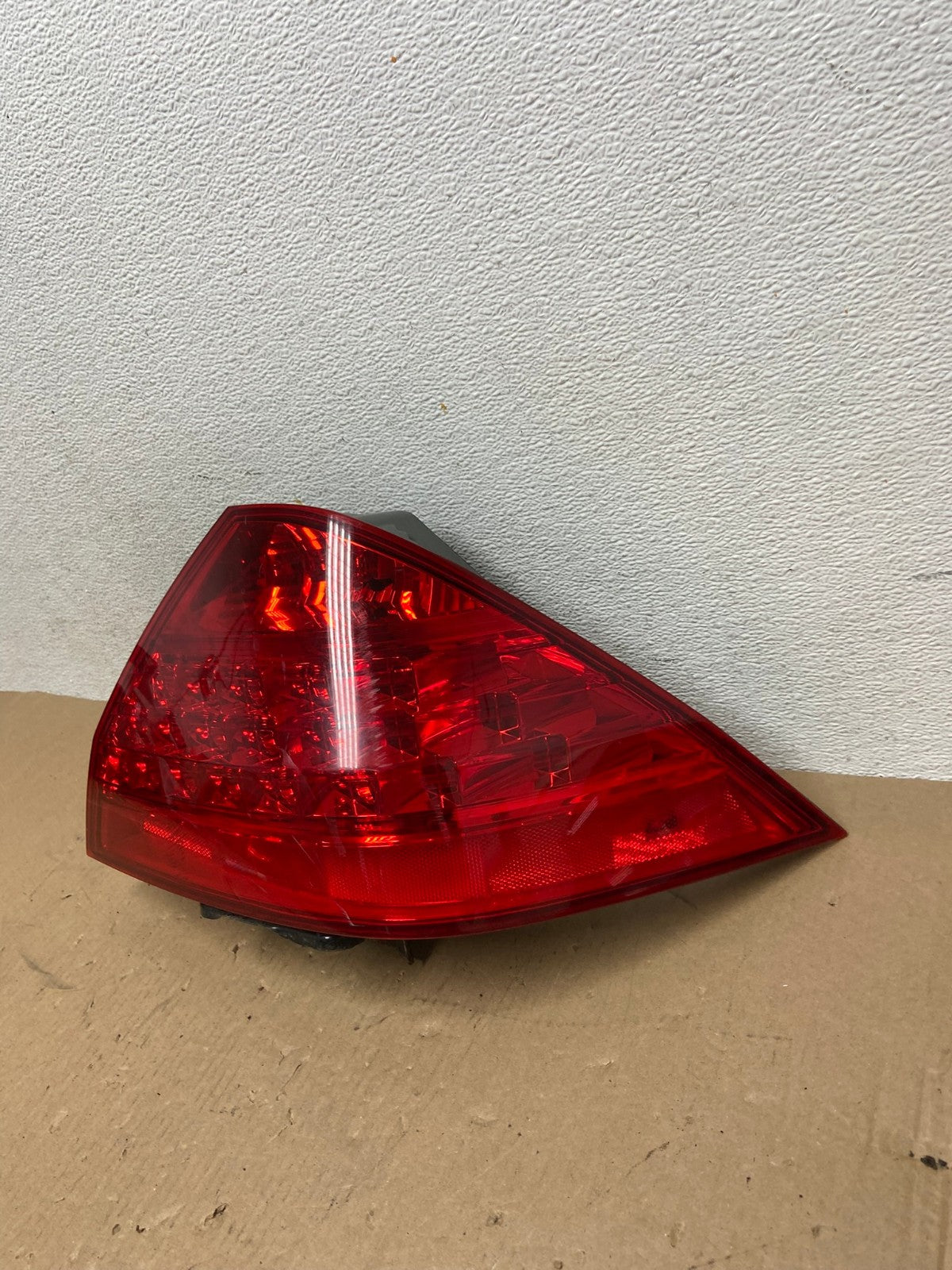 2006 - 2007 Honda Accord Right Passenger Side Tail light AD6533 LK1