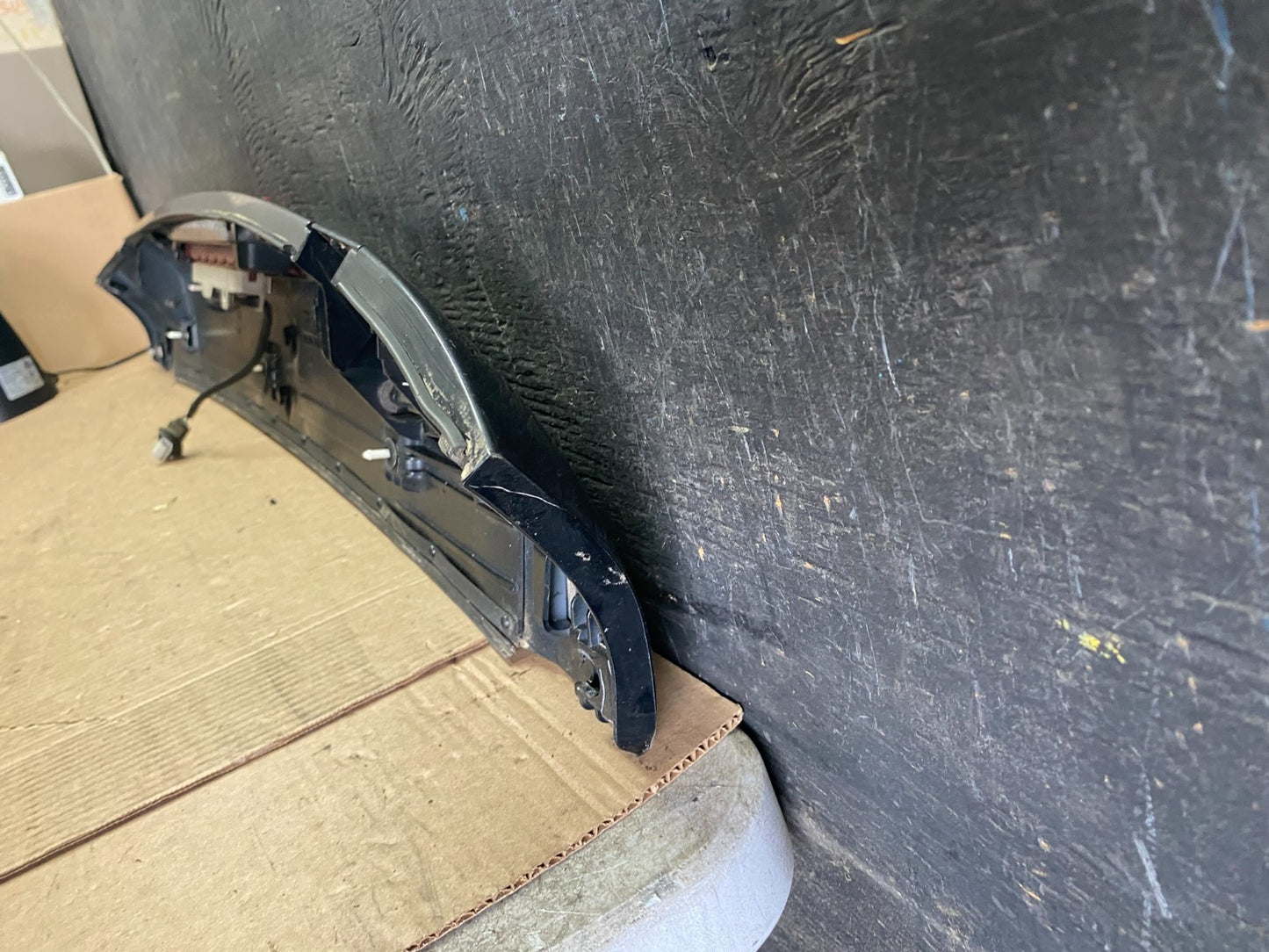 2009 to 2015 Honda Pilot Rear Trunk Spoiler Gate Oem P5991 DG8