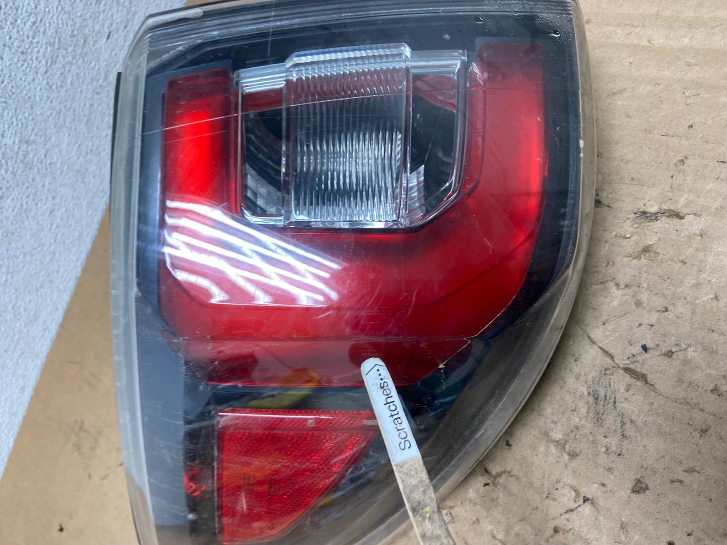 2013 to 2016 GMC Acadia Left Driver LH Side Tail Light AD3734 LK3
