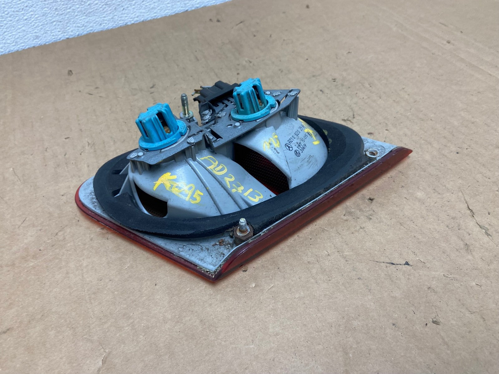 1996 - 1999 Mercedes-Benz E W210 E320 Left Driver Inner Tail Light AD2713 LK5