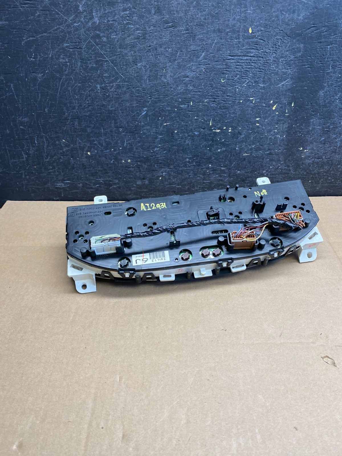 2001 to 2003 Nissan Pathfinder Speedometer Cluster Gauge AI29314