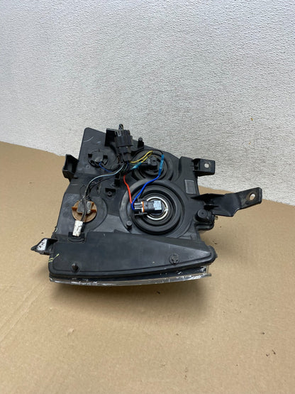 2007 to 2013 Chevrolet Suburban Tahoe Right Passenger RH Headlight AG6813 DW12