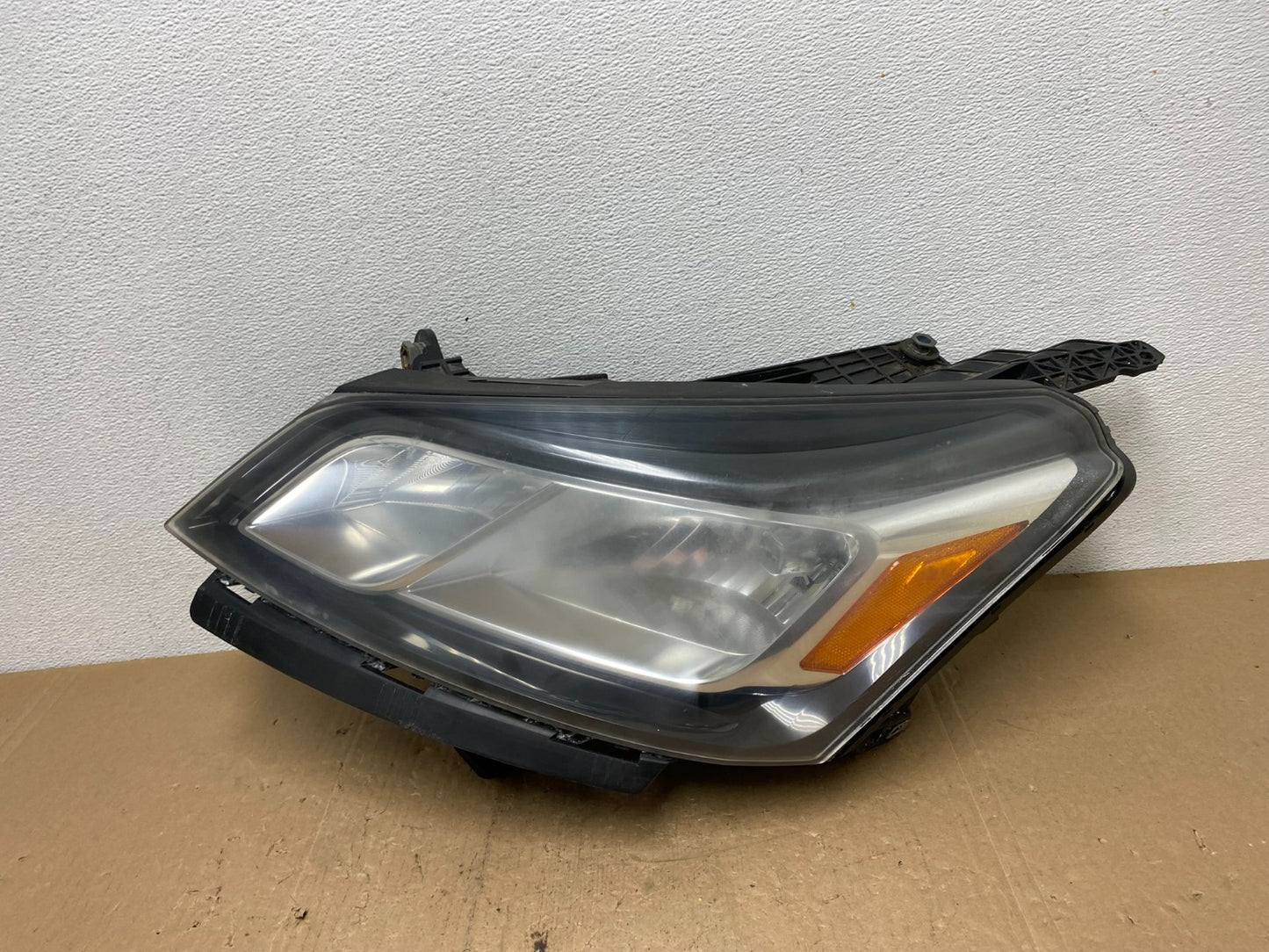 2013-2017 Chevrolet Traverse Left Driver LH Side Headlight Halogen AC5919 DW0