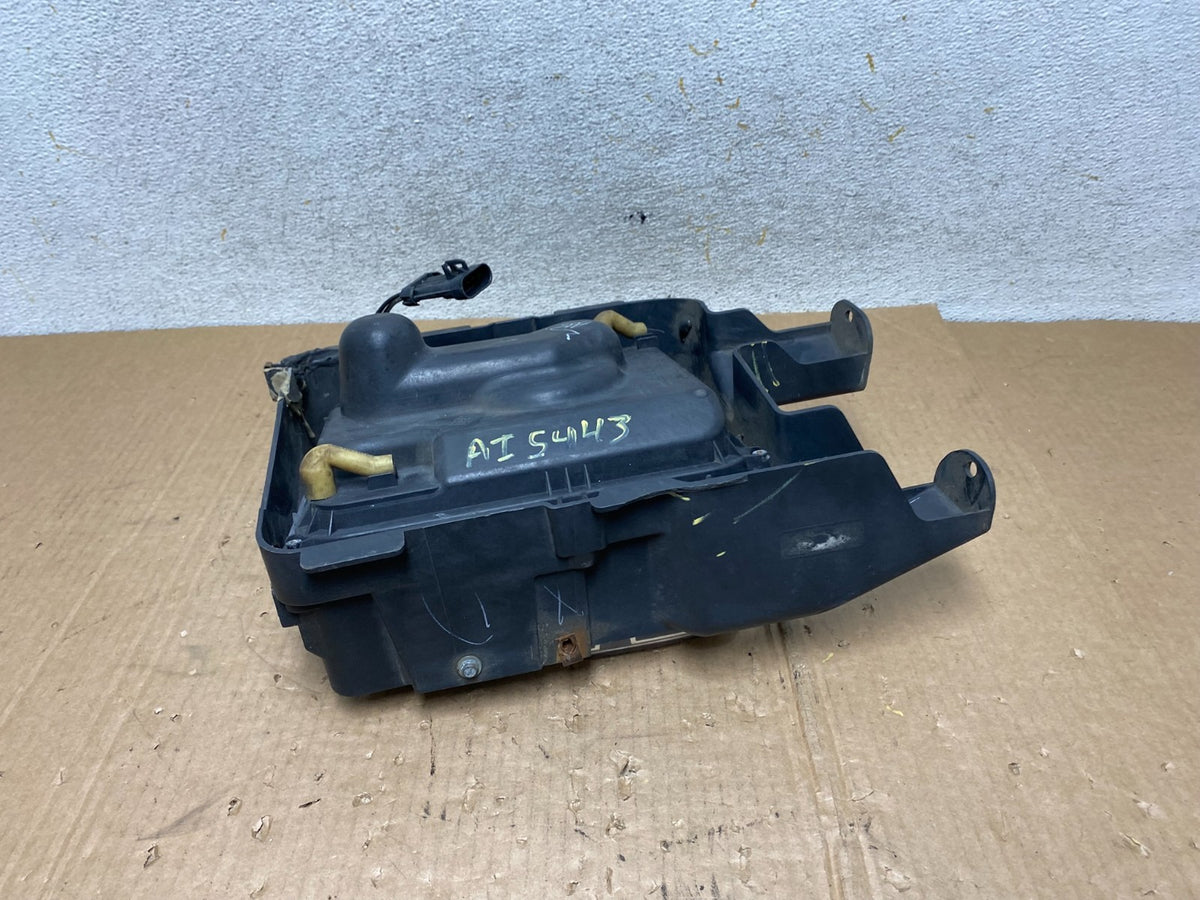 2004 to 2009 Cadillac SRX Right Passenger RH Side Front Fog Light AI5443 DW8