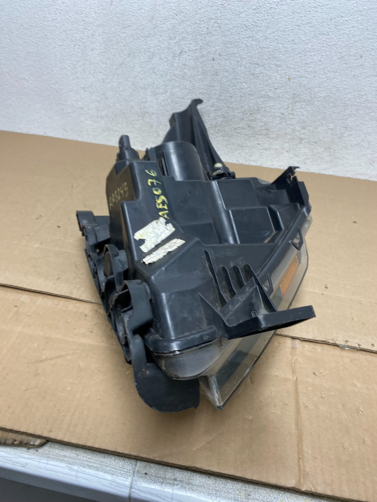 2011 to 2015 Ford Explorer Police Left Driver LH Halogen Headlight AE5076 DW8