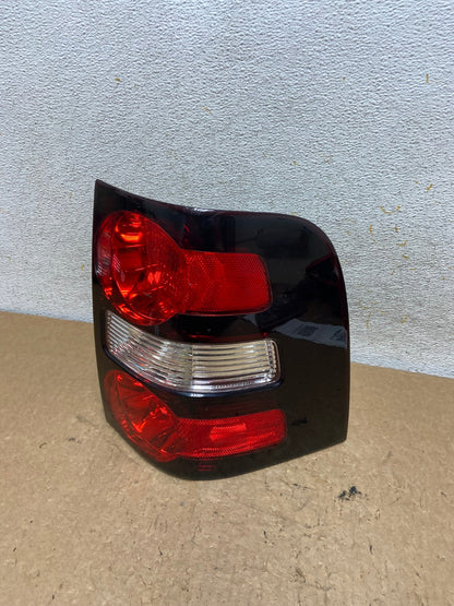 2006 to 2010 Ford Explorer Right Passenger Side Tail light AI3678 LK0