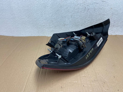 2000 - 2003 Mercury Sable Sedan Right Passenger Rh Side Tail Light AE8919 LK5
