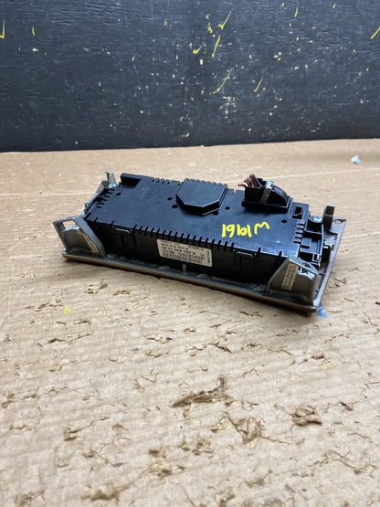 2005-2009 Mercedes W203 C230 C240 A/C Heater Climate Control Trim OEM W1961 DG4