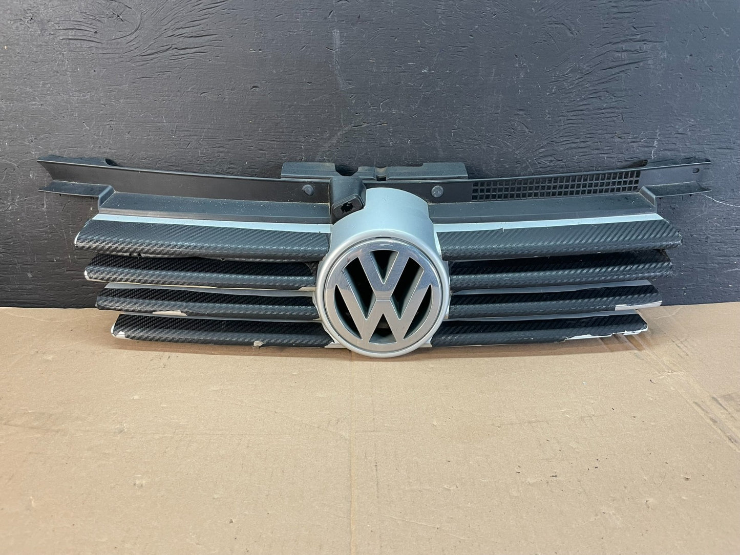 1999-2005 Volkswagen Jetta Front Upper Grille Grill Chrome ad8406 DG0