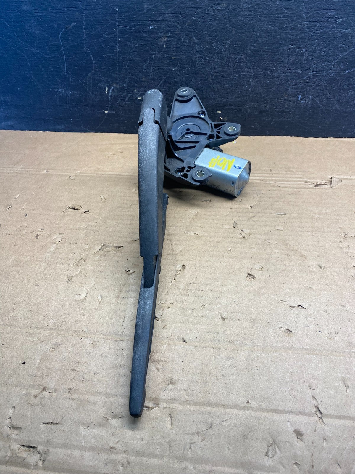 2013 to 2020 Buick Encore Windshield Rear Wiper Motor AD96162