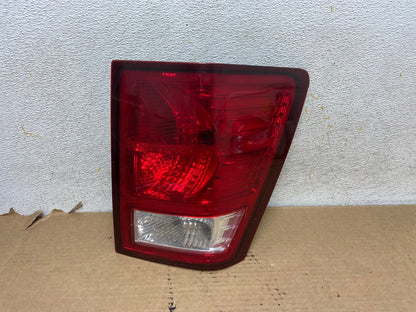 2007 to 2010 Jeep Grand Cherokee Right Passenger Tail Light AH4015 LK0