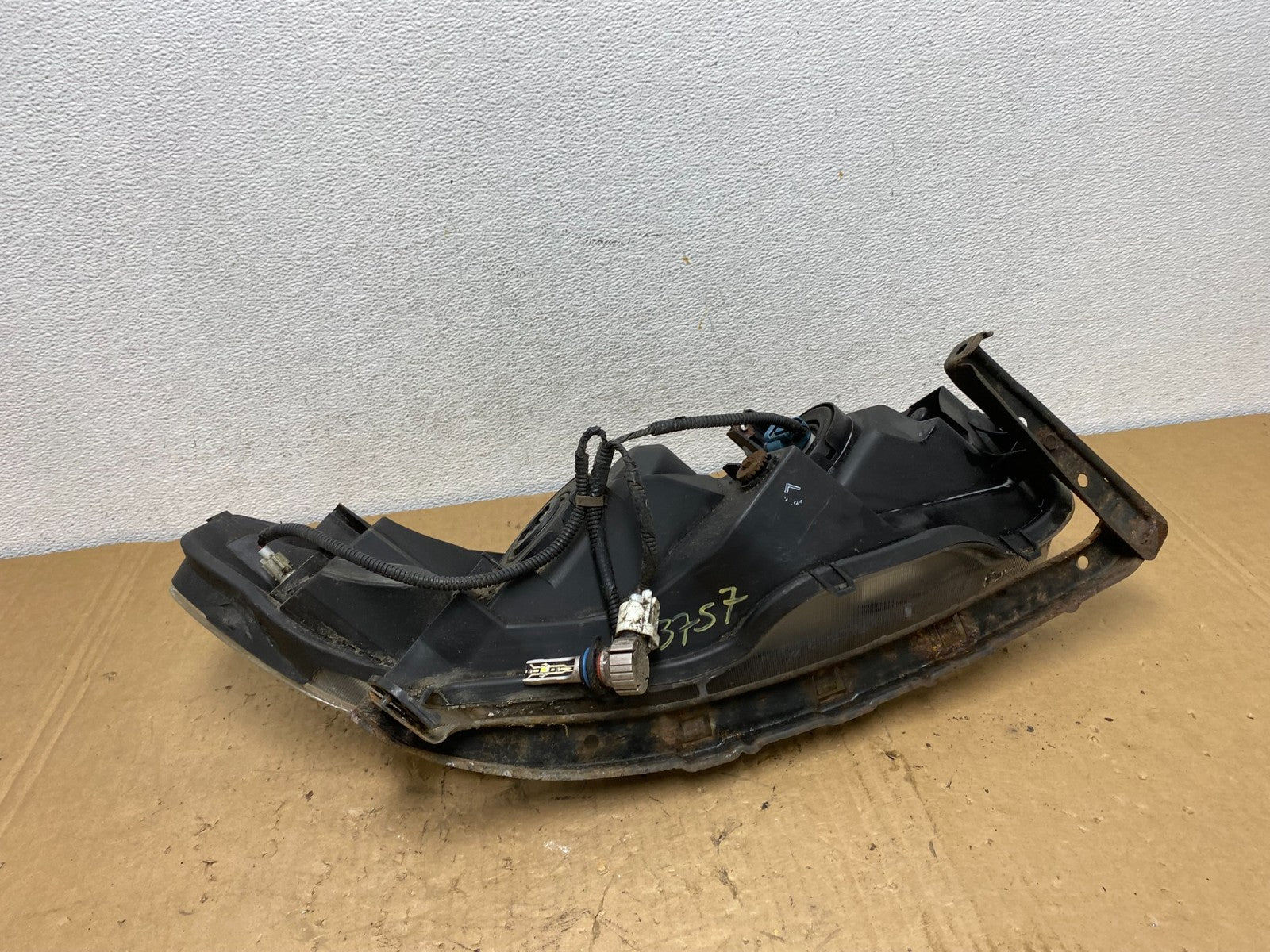 2009 - 2011 Honda Civic Coupe Headlight Halogen Left Driver LH AD3757 DW7