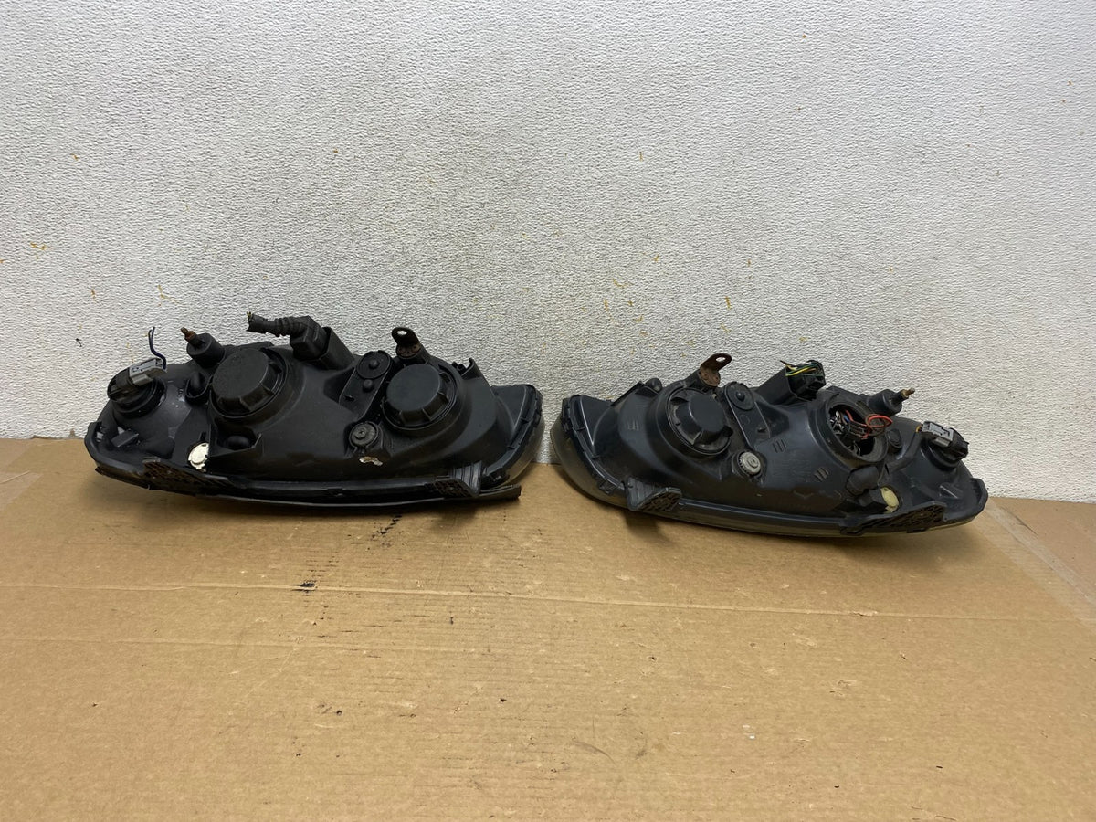 2004 2005 2006 Hyundai Elantra Left+Right Set Halogen Headlights AH7894 DW6