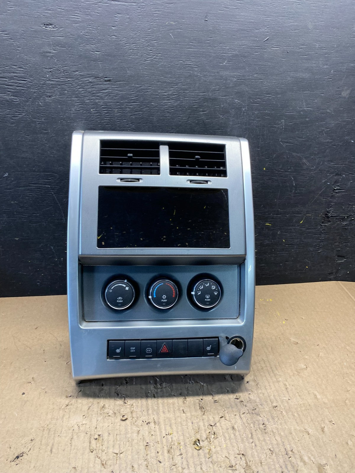 2008 to 2012 Jeep Liberty Dash Climate Temperature Control Radio Bezel T1653 DG0