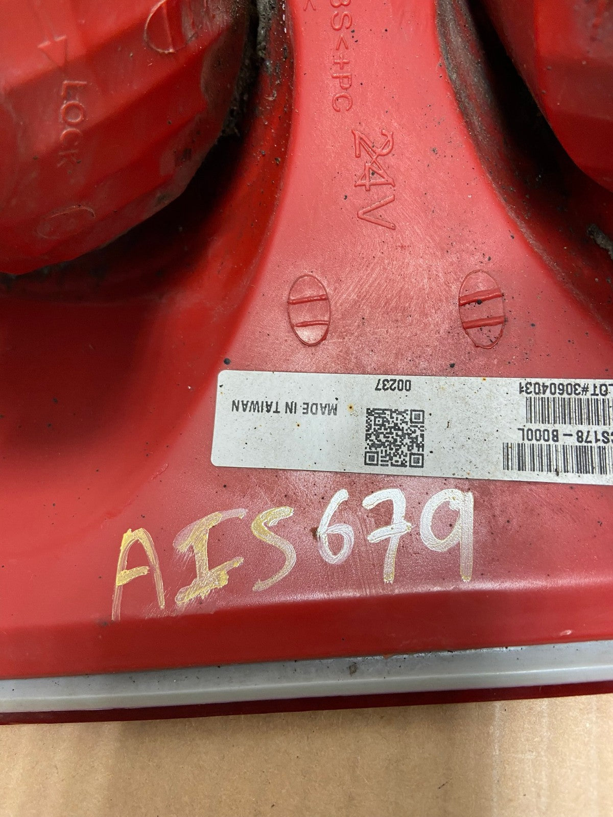 2005-2011 Dodge Dakota Lh Left Driver Side Tail Light DEPO AI5679 LK6