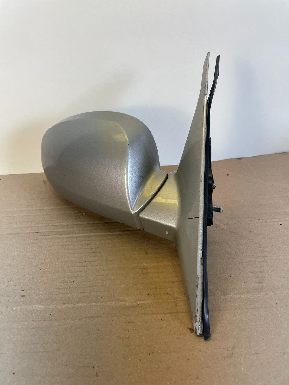 2001 - 2006 Kia Optima Right Passenger View Door Mirror Turn Signal ag9965 DG1
