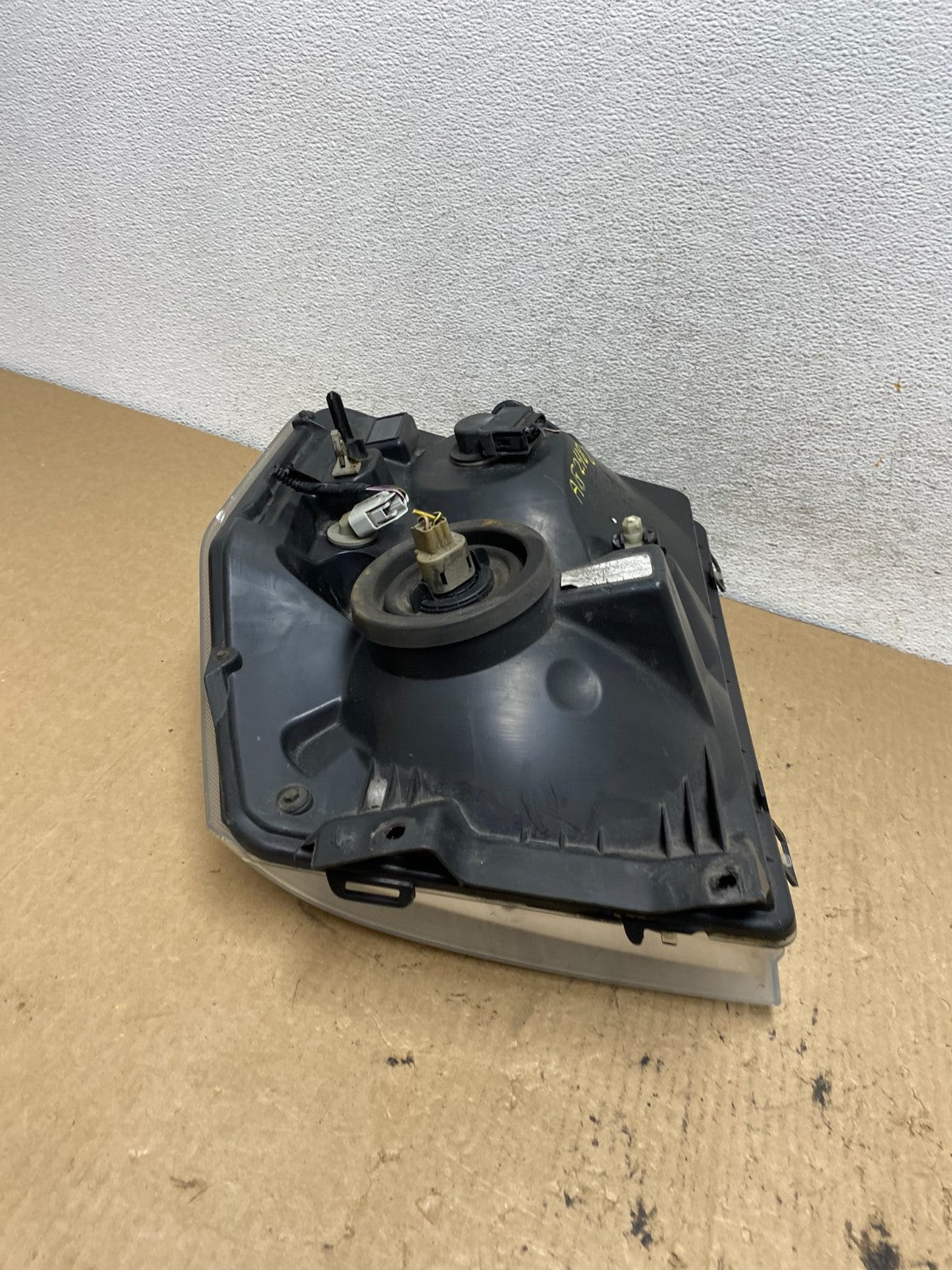 2008-2014 Ford Econoline E150 E250 E350 Left Driver LH Headlight AG2488 DW8