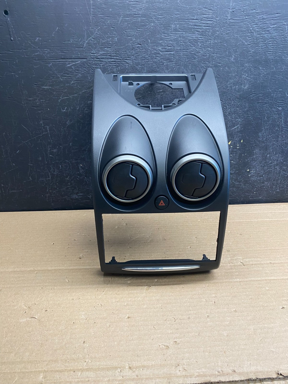 2011 2012 2013 Nissan Rogue Dash Upper Center Radio Bezel Trim AG0116 DG0