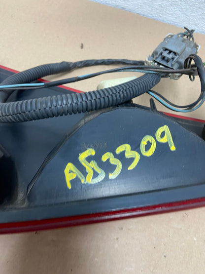 2002 to 2006 Chevrolet Avalanche Left Driver LH Tail Light AG3309 LK7