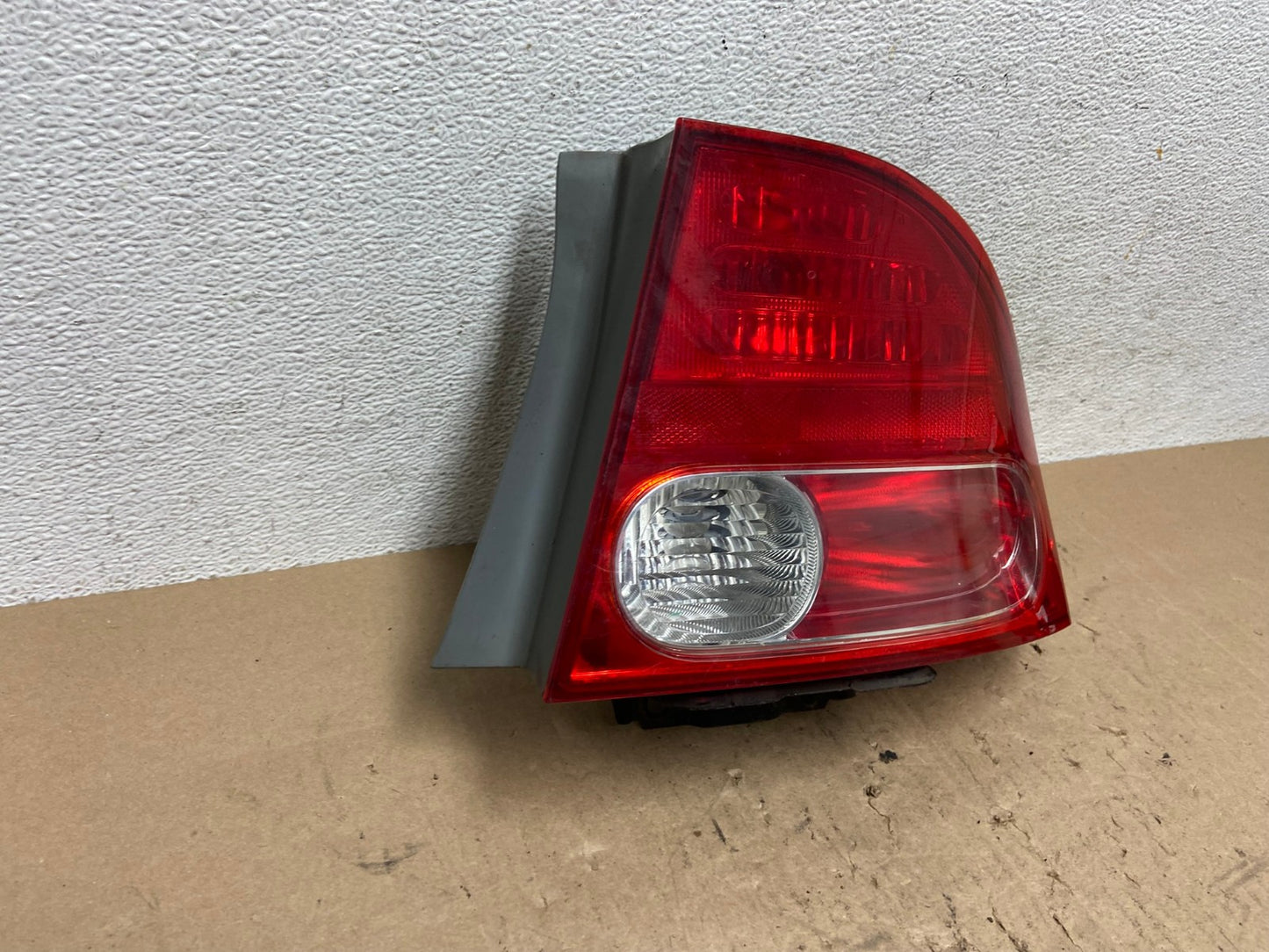 2006 2007 2008 Honda Civic Right Passenger Rh Side Tail Light AE6563 LK2