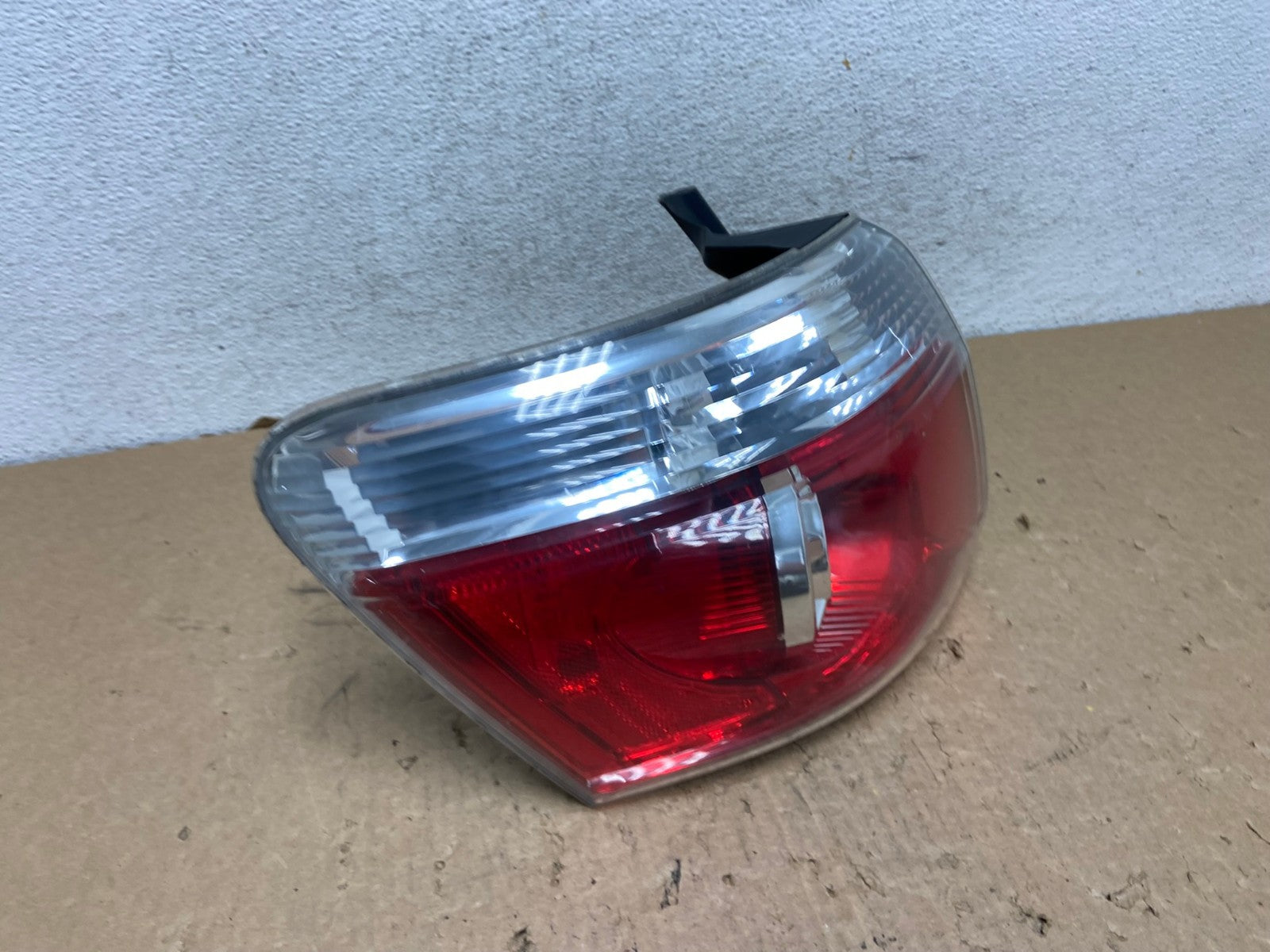 2007 to 2012 GMC Acadia Tail Light Left Side Driver Lh AF8033 LK2