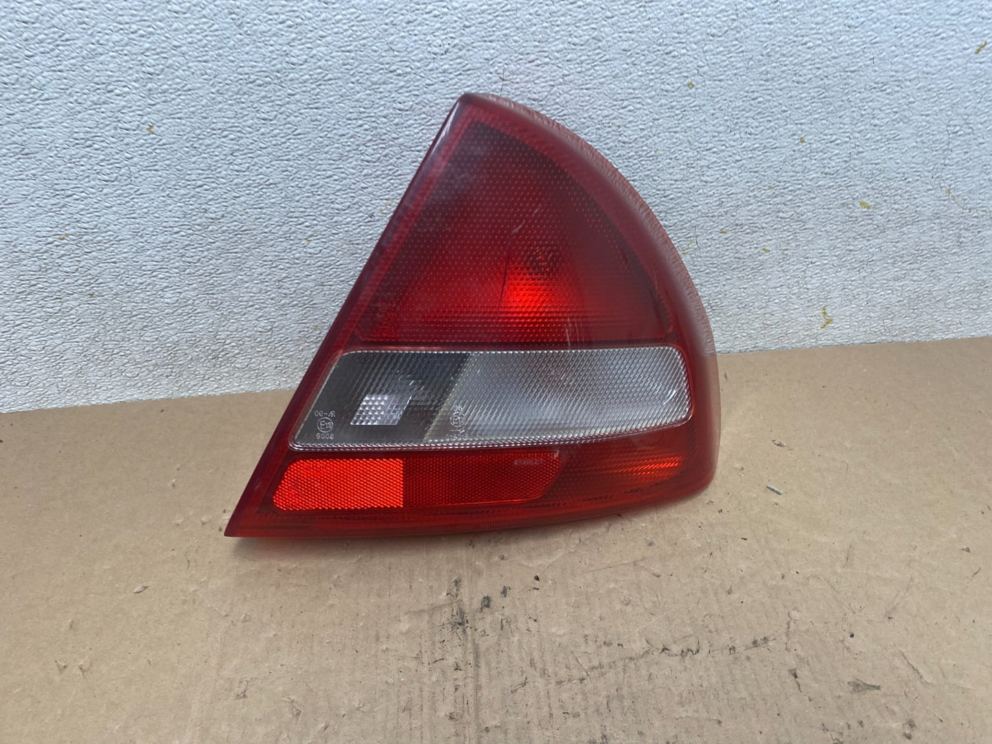 1997 to 1998 Mitsubishi Mirage Right Passenger RH Tail Light Q1634 DG0