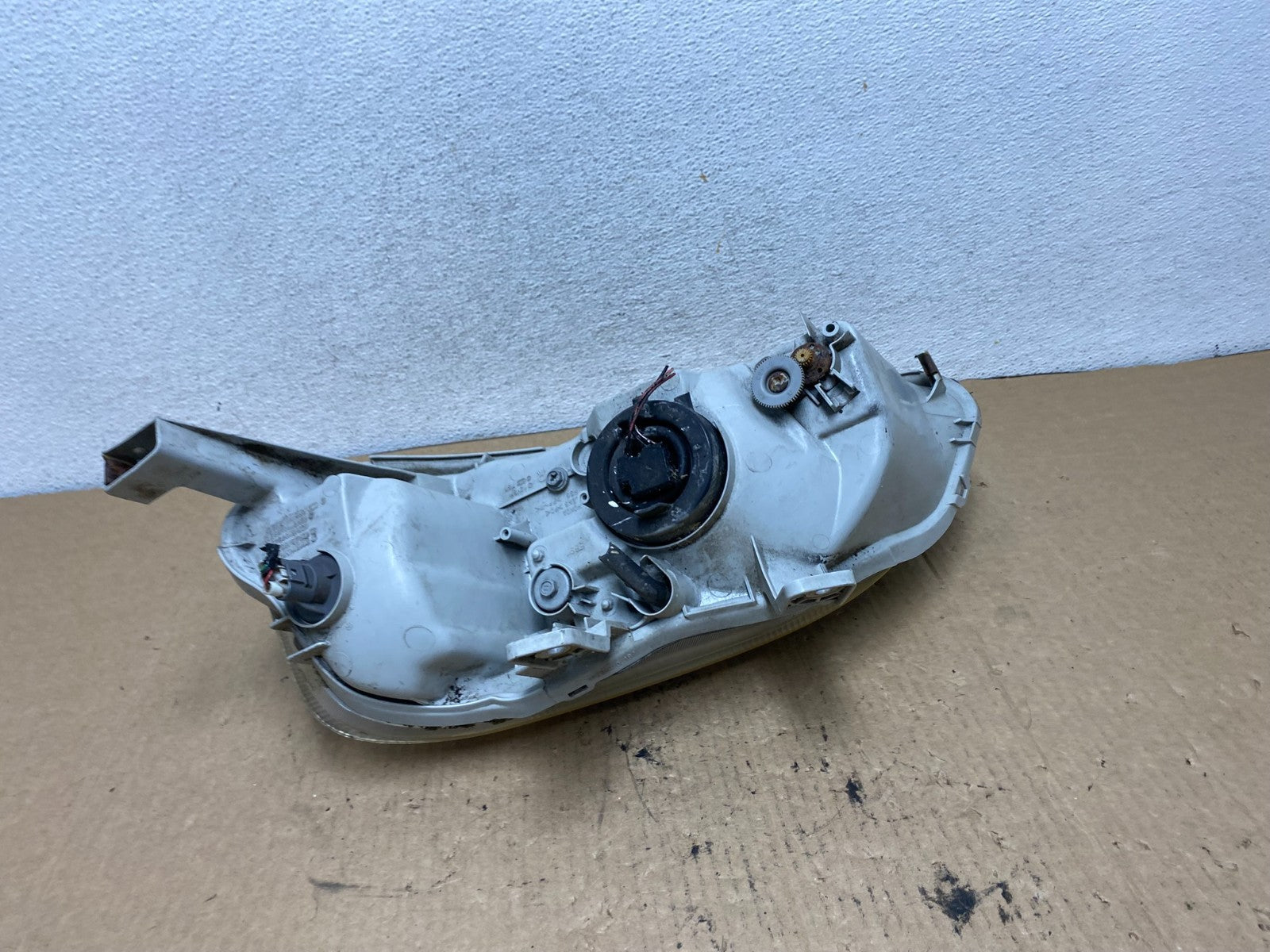 1999 2000 Honda Civic Sedan Headlight Halogen Right Passenger Rh AG2183 DW6