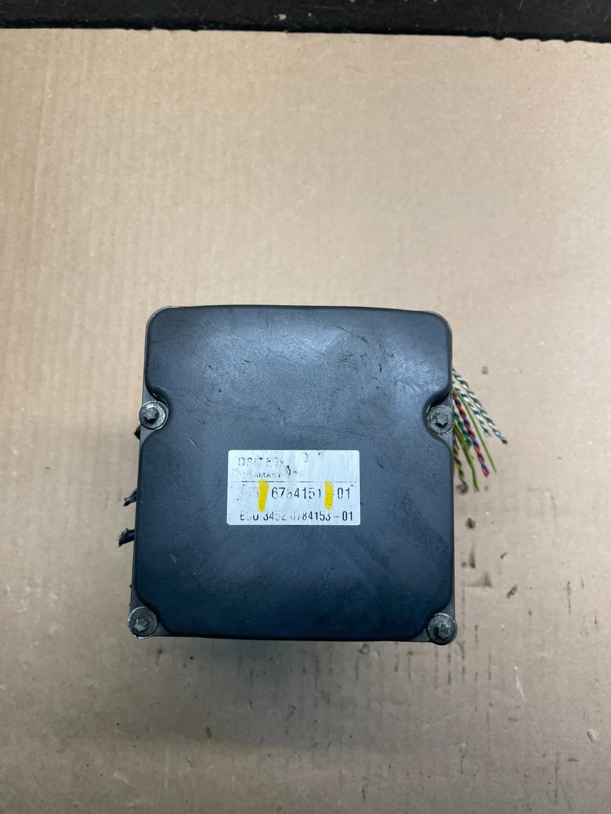 2010 BMW 5 Series ABS Pump Control OEM 6784151-01 Module u9194 DG4