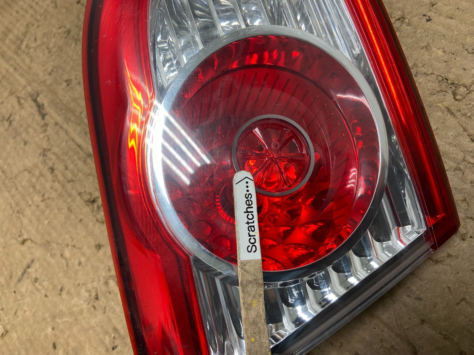 2010-2012 Hyundai Santa Fe Left Driver LH Inner Tail Light OEM AA8461 LK3