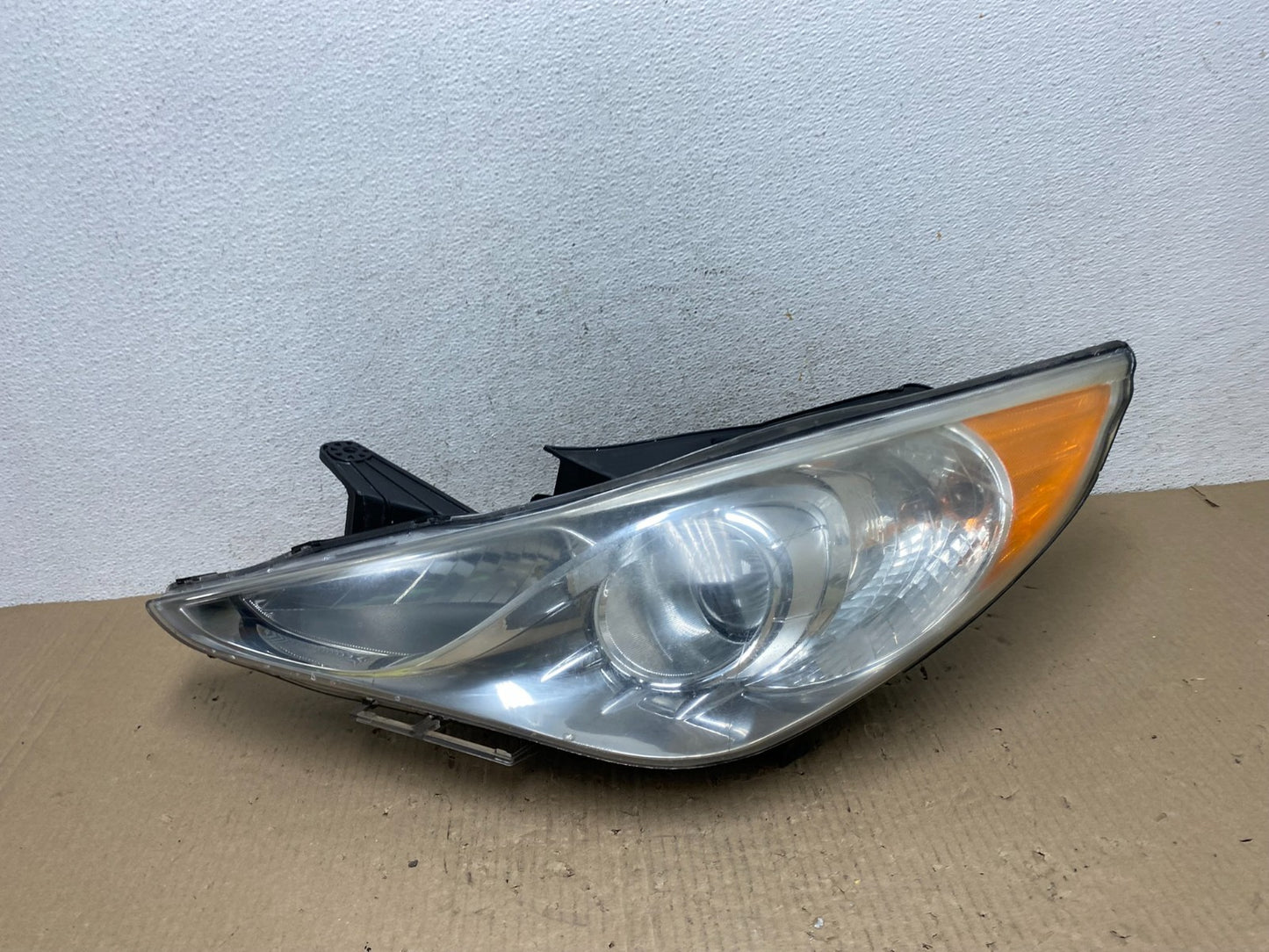 2011 - 2014 Hyundai Sonata Left Driver Lh Side Headlight Halogen AE9752 DW0