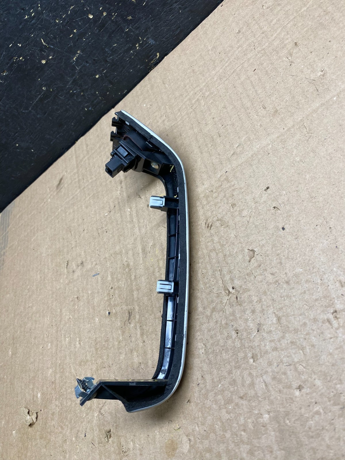 2009-2010 Nissan Murano Dash Trim Panel With Hazard Buttom Switch OEM z0140 DG3