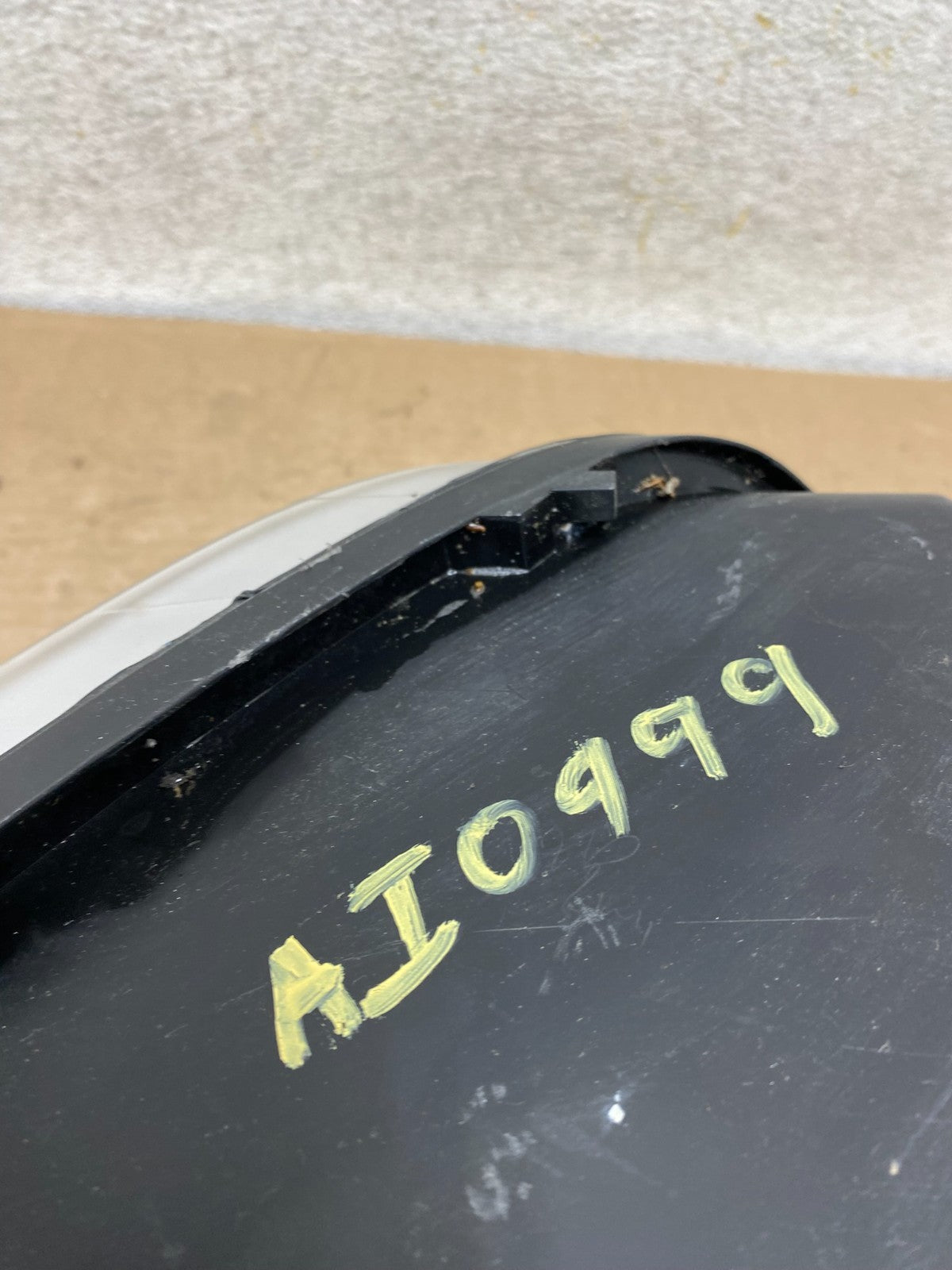 2010 to 2013 Ford Transit Connect Right Passenger Side Headlight AI0999 DW13