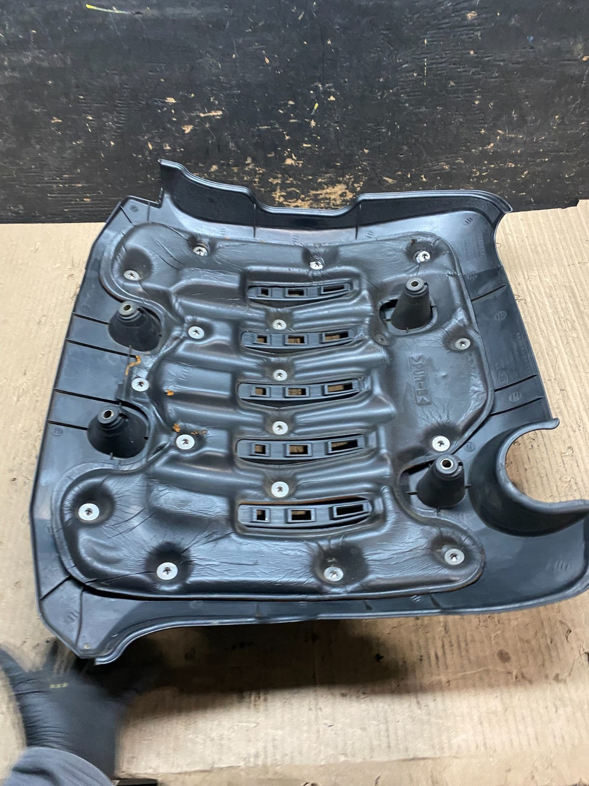 2005 to 2009 Kia Sportage Engine Motor Cover V4207 DG6