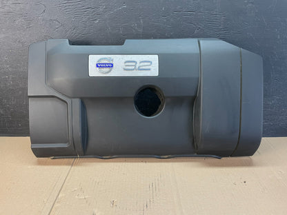 2008 to 2015 Volvo XC70 3.2L Engine Motor Top Upper Cover Panel AD8619 DG0