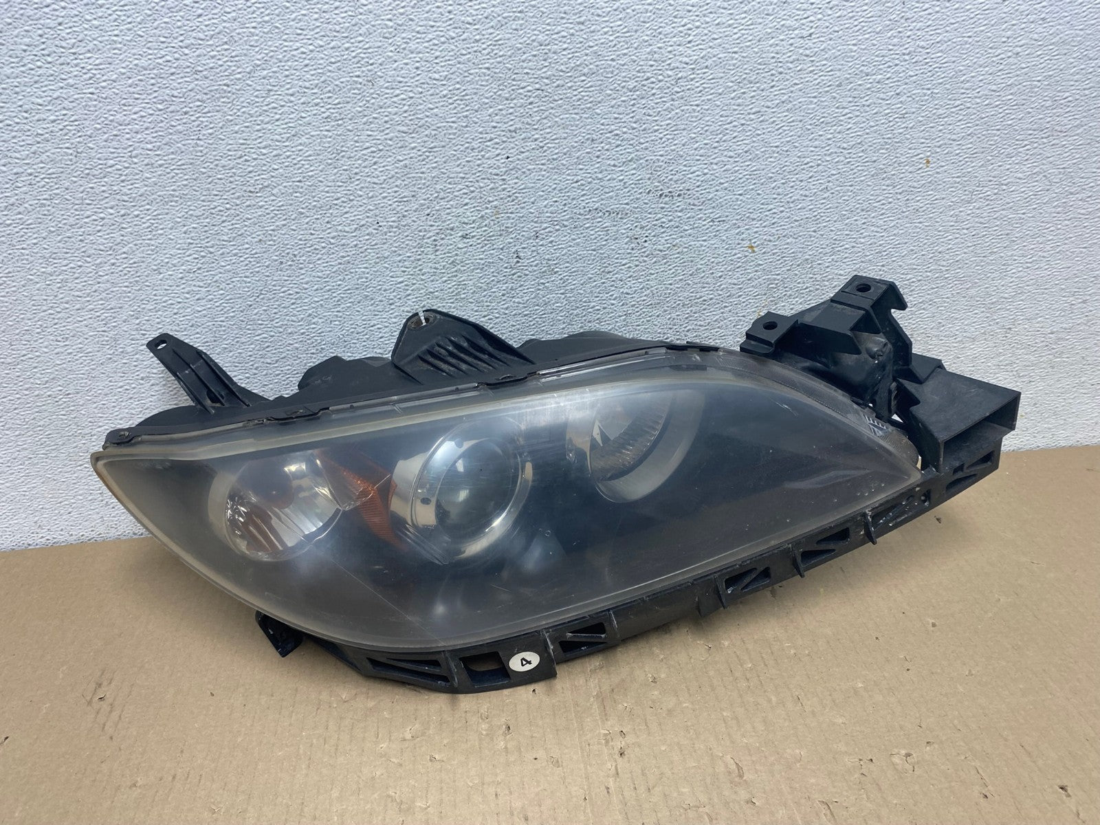 2004 to 2009 Mazda 3 Sedan Right Passenger Rh Side Headlight AE9561 LK0
