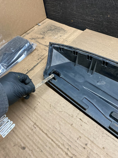 1999 to 2004 Honda Odyssey Rear Trunk Spoiler Gate Oem V2570 DG11