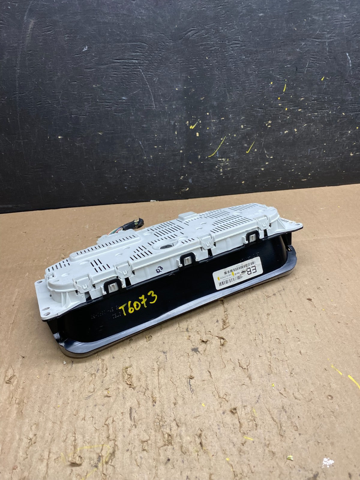 2007 2008 2009 Nissan Pathfinder Speedometer Cluster Gauge OEM T6073 DG5