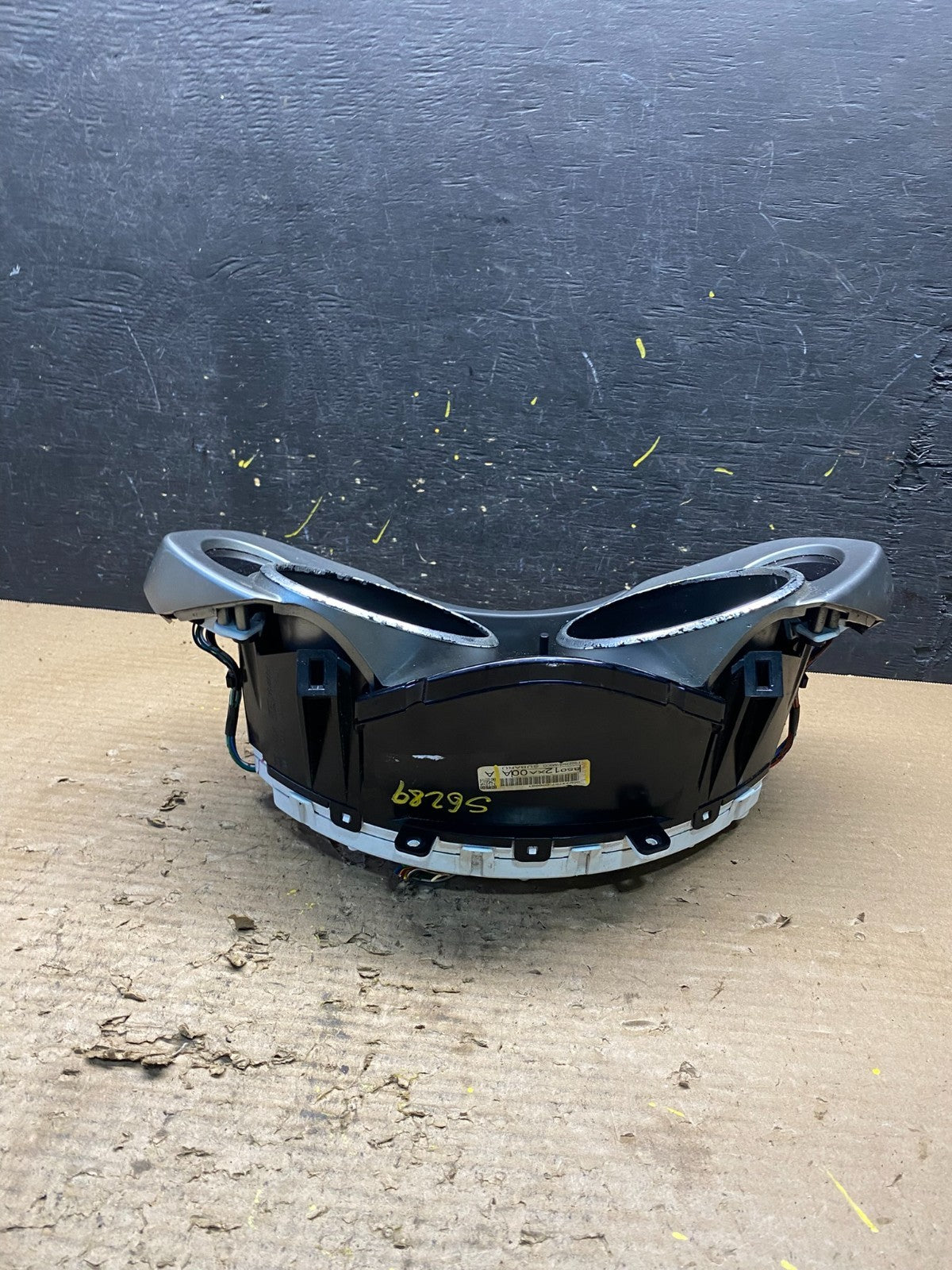 2008 to 2011 Subaru Tribeca Speedometer Instrument Cluster Gauges s6289 DG4