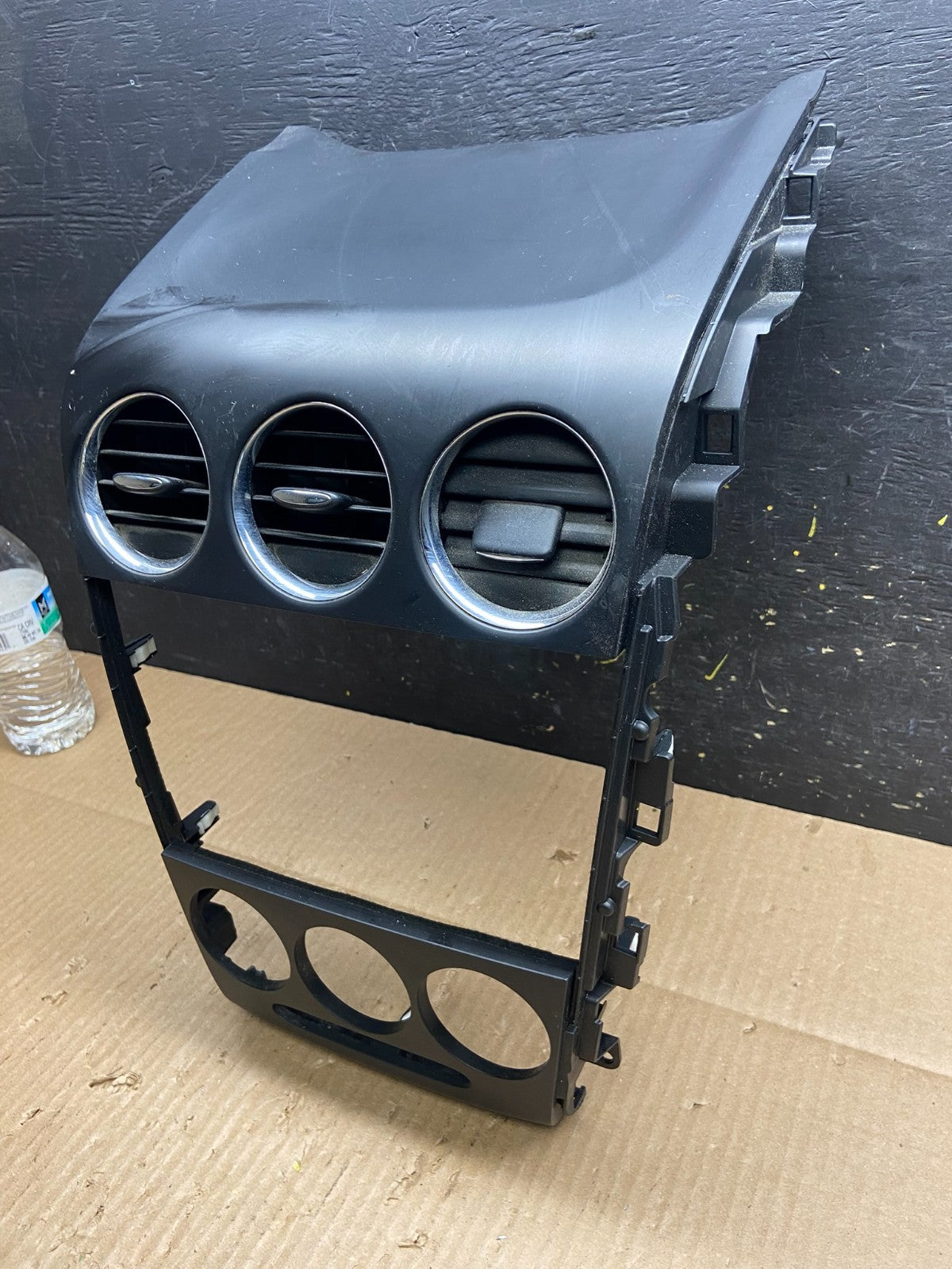 2010 2011 2012 Mazda CX-7 Center Dash Radio Bezel Trim v1393 DG3