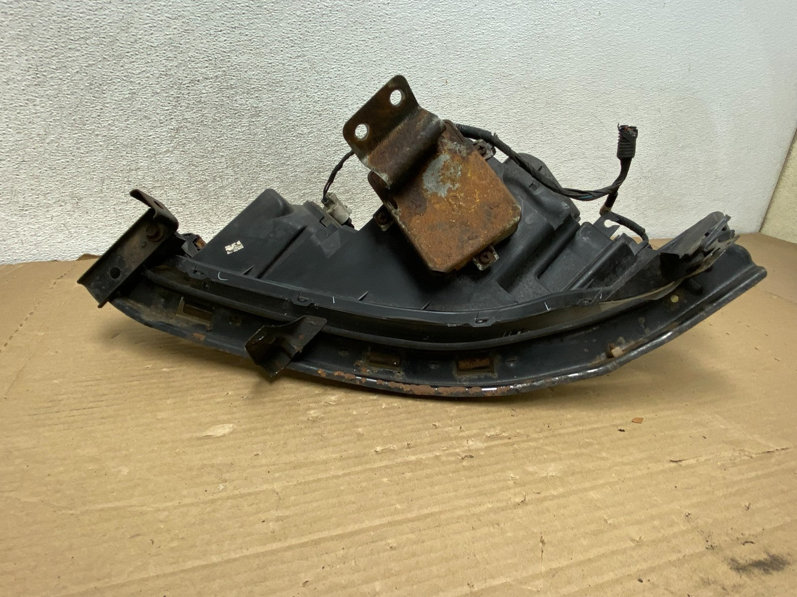 2004 2005 2006 Acura TL Headlight Right Passenger Side Xenon HID AG8126 DW6
