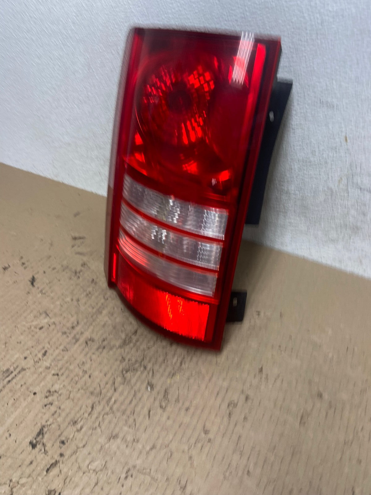2008-2010 Chrysler Town and Country Left Driver Tail Light AF7069 LK1