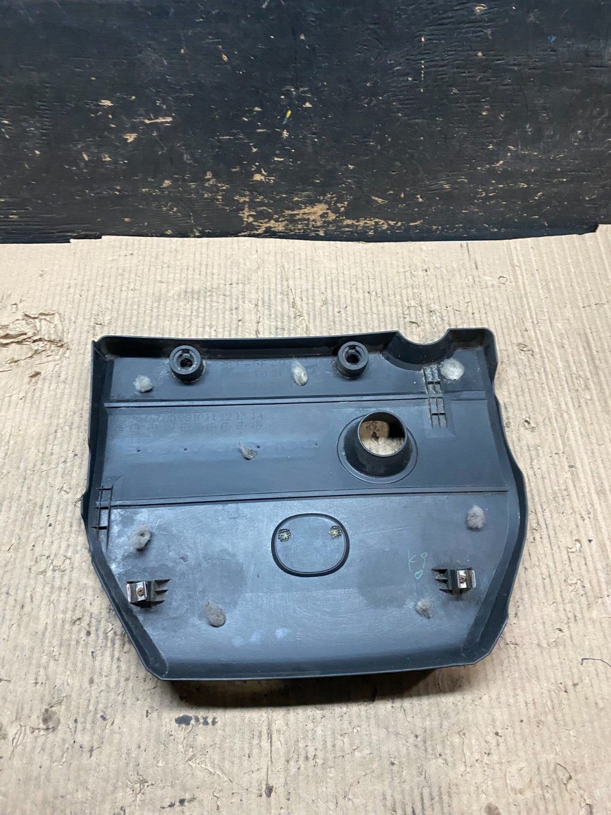 2004 to 2009 Mazda 3 DOHC 16 VALVE Engine Shield Top Cover Oem V4192 DG5
