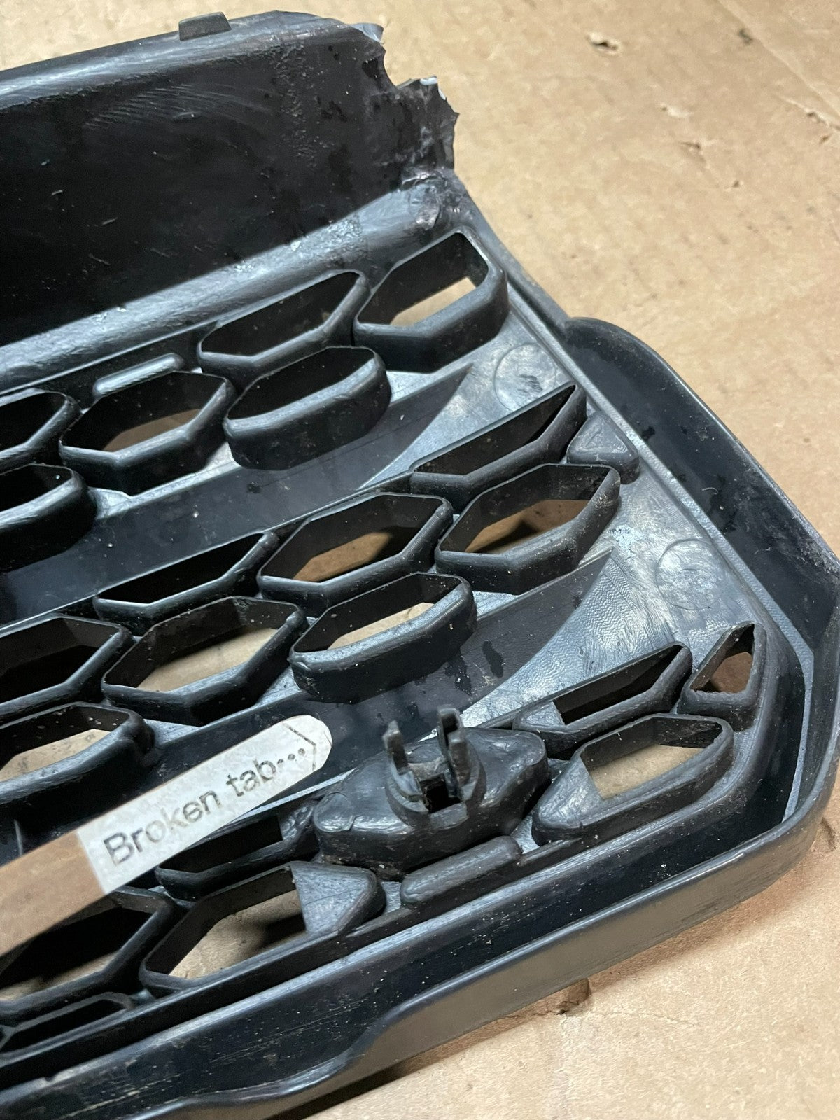 2004 2005 Toyota RAV4 Front Upper Grill Grille OEM X9764 DG11
