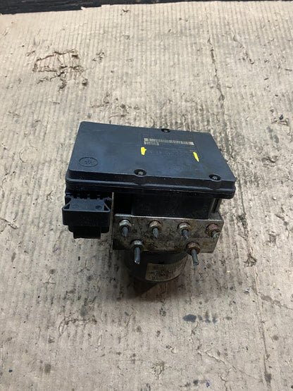 2006 - 2007 Mercedes C280  ABS Anti Lock Brake Pump Module a2035454732 V6858 DG1