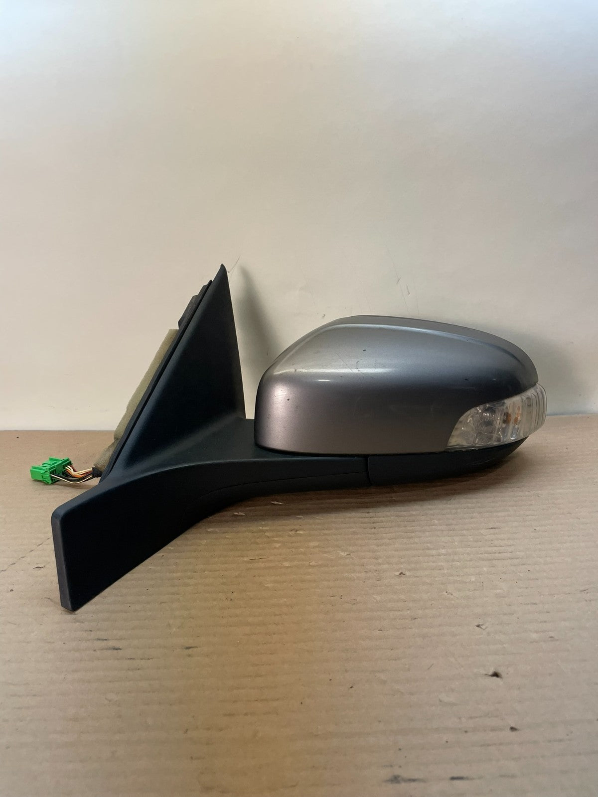 2007 to 2011 Volvo S80 Left Driver LH Side View Door Mirror AH8693 DG0