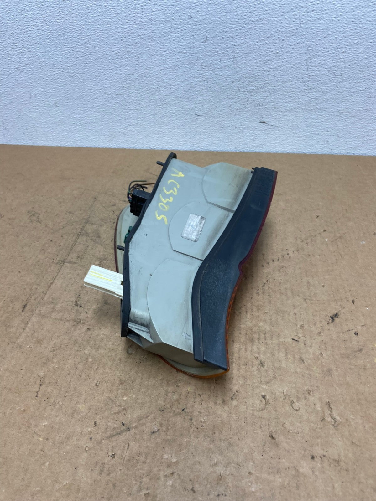 2000 2001 2002 2003 BMW E53 X5 Left Driver LH Tail Light Oem AC3305 LK4