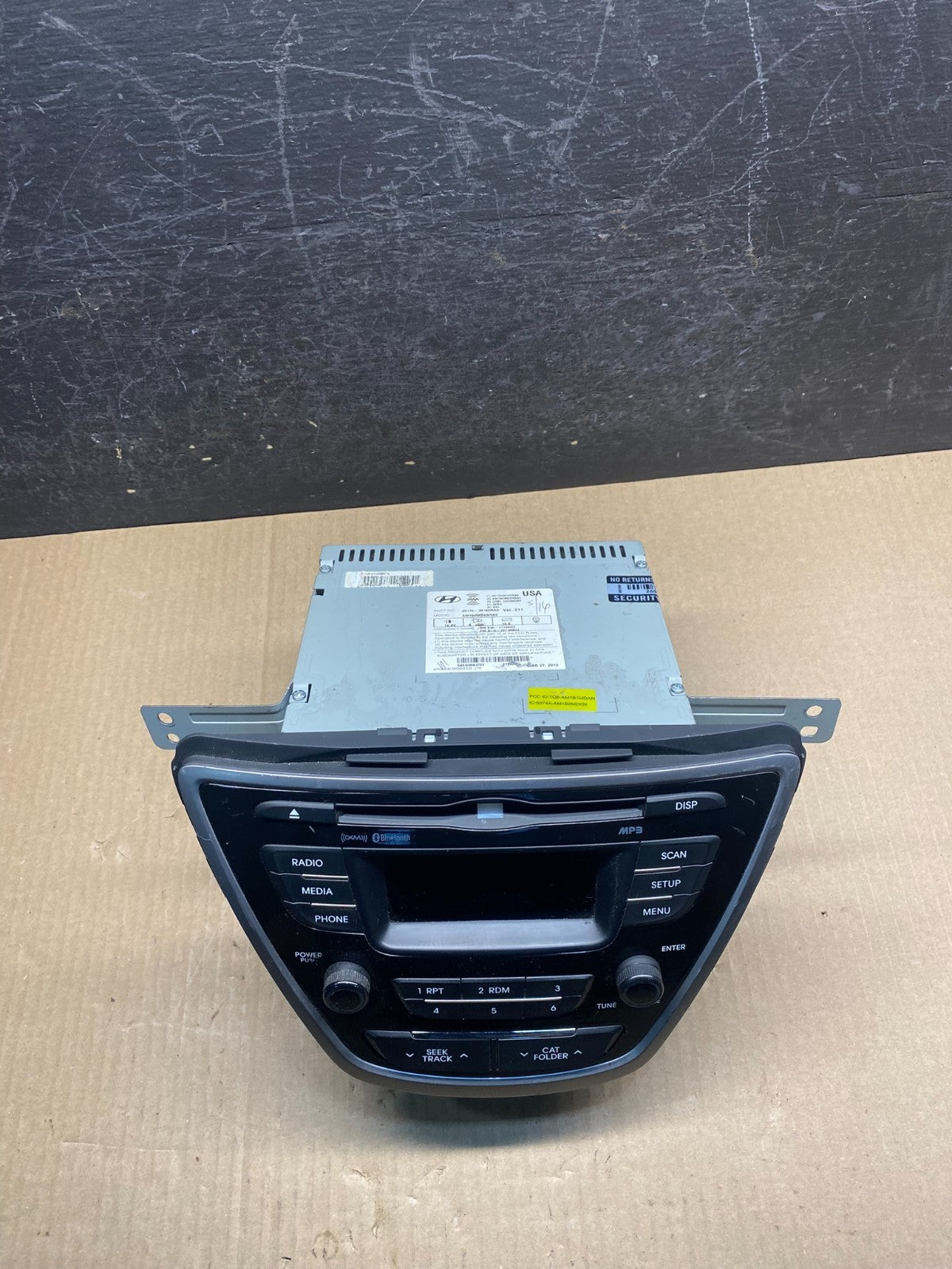 2011-2013 Hyundai Elantra Center Radio Climate Control Air Vent Bezel AG9480 DG3