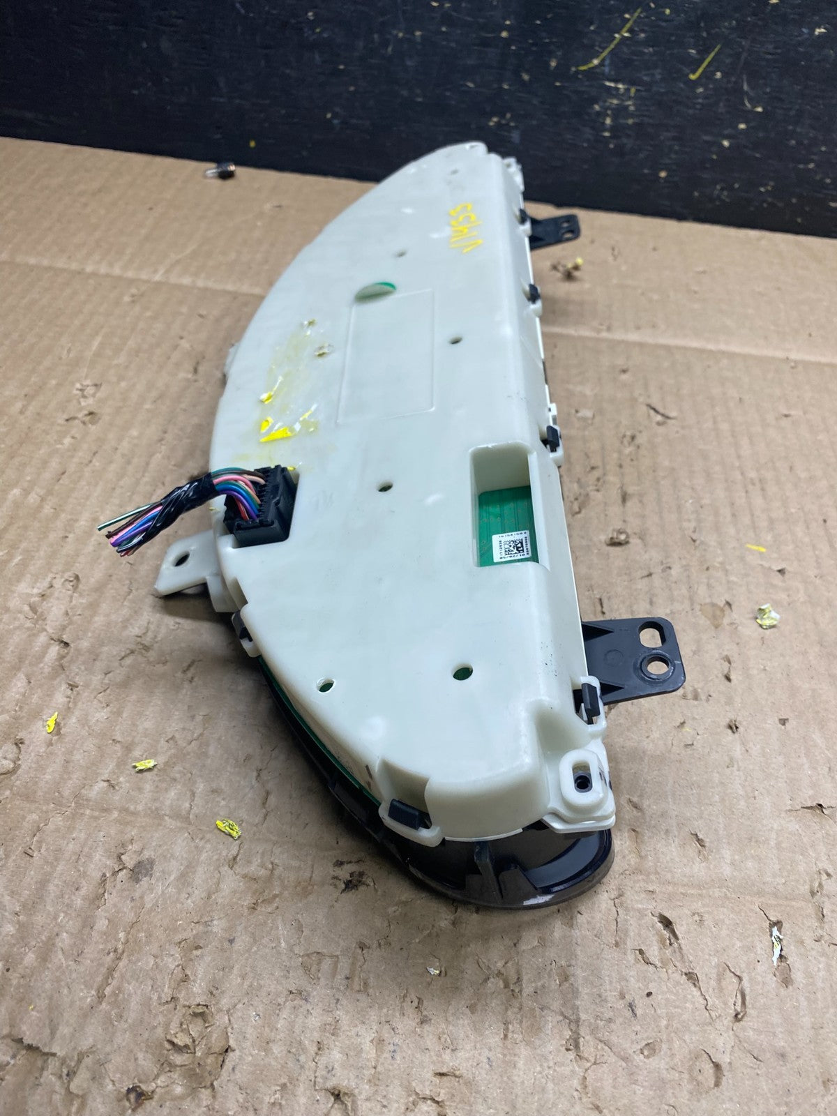 2008 to 2012 Buick Enclave Instrument Gauge Cluster Speedometer v1433 DG6