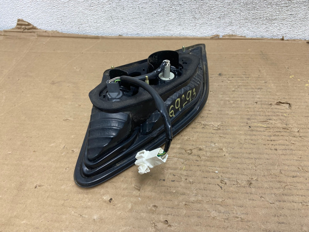 2002 2003 2004 Lexus Es300 Es330 Right Passenger Inner Tail Light AG9293 LK3